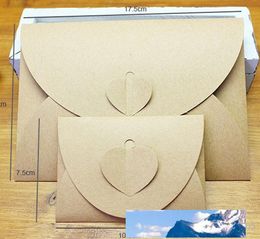 Vintage Kraft Paper Envelope Bags with Heart Shape Buckle Paper CD Case DVD Bag Postcards Wish Cards Envelope Packing Bags Boxes