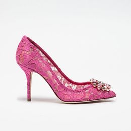 Бренд роскошные драгоценные камни цветочные кружевные насосы свадебные обувь Свадебные туфли на сексуальных острых играх.