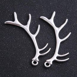 30Pcs alloy Lucky Deer Antler Charms Antique silver Charms Pendant For necklace Jewellery Making findings 33x67mm