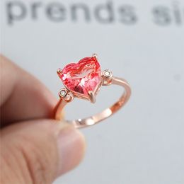 -Elegante rosa gradiente amarelo Zircon amor coração anéis para mulheres vintage moda rosa ouro / cor de prata promessa de noivado