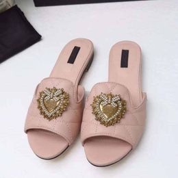 -Летний дамы пляж красные нижние тапочки женские дизайнерские сандалии моды плоские сандалии высокого качества тапочки 35-43