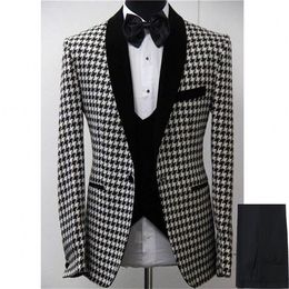 Brand New Groomsmen Shawl Black Lapel Groom Tuxedos One Button Men Suits Wedding/Prom/Dinner Best Man Blazer ( Jacket+Pants+Tie+Vest ) K470