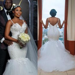 Afrikanische Plus Size Meerjungfrau Kleider Spaghettiträger Applizierte Spitze Perlen Hochzeitskleid Brautkleider Robes De Mari e