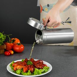 304 Stainless Steel Olive Oil Can Bottle Pot Kitchen Accessories Cooking Tools Set 550ml 1000ml Storage Bottles Tool Can