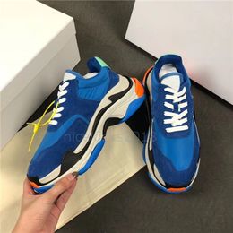 Top Luxury Designer Men Women Sneaker Casual Shoes Low Pink Triple S 2.0 Paris Sneakers Shoe Walking Sports Trainers Chaussures Pour Hommes