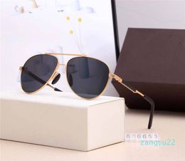 Wholesale-Luxury Mens Woman Designer Sunglasses 20SS Fashion Beach Goggle Sunglasses Model 806653 UV400 5 Colours High Quality