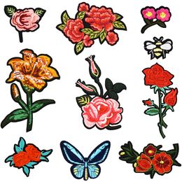 1 PCS Beautiful Embroidery Flowers Patch Badge for Women Iron on Transfer Embroidery Patch for Clothes Jeans Jacket Apron Sew Accessories