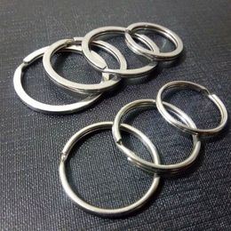 Gros anneau de clé en métal anneau créatif clé rond en acier inoxydable / anneau plat 20 mm / 25 mm / 28 mm / 30 mm / 32 mm pour les accessoires de bricolage