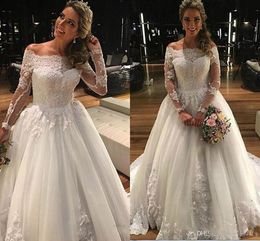 Eleagnt Off Shoulder A Line Wedding Dresses Modern Lace Appliques Beaded Court Train Button Back Custom Wedding Bridal Gowns Vestidos B124