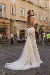 Berta 2021 Wedding Dresses Spaghetti Straps Lace Appliques Mermaid Bridal Gowns Open Back Sweep Train Wedding Dress Robe De Mariee268N