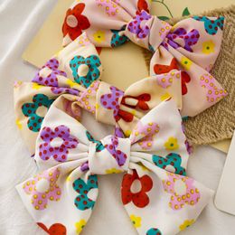 Girls Flower Party Hair Accessory Korea New Kids Floral Fabric Bow Hair Clip Women Lolita Knot Lady Children Bowknot Hair Pin S321