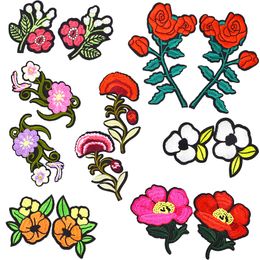 1 Pair Lovely Embroidery Flowers Patch Badge for Girls Teens Iron on Transfer Embroidery Patch for Clothes Dress Bags Hats Sew Accessories