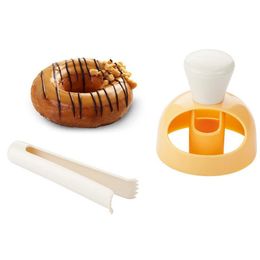 Plastic DIY Donut Mould Cake Bread Cutter Maker Mould Home Kitchen Cake Decorating Tools Bakeware Desserts Baking Mould