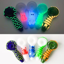 Glow In Dark 4.0inches Glass Smoking Pipe Spoon Hand Pipe Tobacco Hand Pipe Smoking Accessories