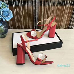 Designer sandali con tacco alto tallone di cuoio ruvido carente classico fibbia in metallo per feste e banchetti sandali sexy di lusso taglia 34-42 41