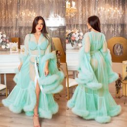 Bright Green Wedding Dresses for Girls Long Sleeves Faux Fur A Line Bridal Gowns Plus Size Wedding Photograph