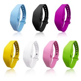 Adult Kid Liquid Wristband Hand Soaps Wash Gel Dispenser Bracelets Wristband Hands Soothing Silicone Bracelet Pumps