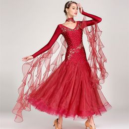 White Ballroom Dress Long Sleeve Ballroom Waltz Dresses Foxtrot Dance Dress Standard Ballroom Dress Sequin Dancewear