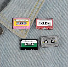 Retro Rectangle Metal Brooch Cartoon Video Tape Brooches Fashion Clothing Accessories Mini Cute Party Decoration Gift 2 3qh G2