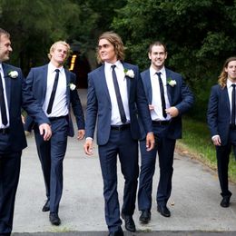 dark blue groomsmen wedding tuxedos one button mens groom suits notched lapel slim fit prom party blazer jacket jacketpants