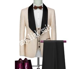 High Quality Champagne Paisley Groom Tuxedos Shawl Lapel Groomsmen Mens Suits Wedding/Prom/Dinner Blazer (Jacket+Pants+Vest+Tie) K526