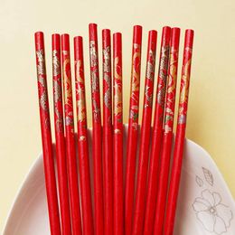 New red bamboo chopsticks, dragon and phoenix wedding celebration chopsticks in return