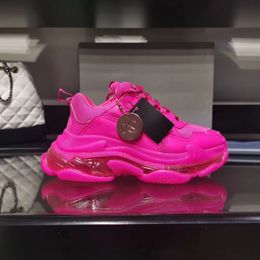 Pink Triple S Дизайнерская обувь Мужские кроссовки Triple S с прозрачной подошвой Роскошная повседневная обувь Outdoor Gear Низкая походная обувь Outdoor Gear