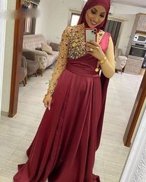 Fall Winter Muslim Evening Dresses With Long Sleeves Rhinestones Satin Formal Prom Gown Wear Women Robe