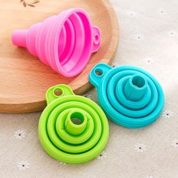 Kitchen Tool DIY Food-Grade Funnel Folding Silicone Funnel Household Liquid Dispensing Tool Mini Funnel 3 Colours LX2810