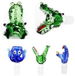 crocodile short hand pipes Glass Bowls Nail Dry Herb Holder Cute Shape 14mm Joint Mini Smoking pipe Blunt Pipe Random Color