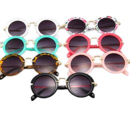 Çocuk Yuvarlak Güneş Çocuk Vintage Metal Çerçeve Güneş Gözlükleri Moda Sunglass Erkekler Kızlar Yaz Plaj Güneş Cam