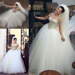 Charming Arabic Off The Shoulder Ball Gown Wedding Dresses Puffy Tulle Skirt Crystal Beaded Top Lace-up Back Plus Size Bridal Gowns C114