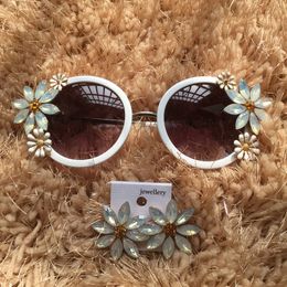 Sunglasses 2021 Fashion Designer Women Girls Luxury Rhinestone Retro Decor Floral Flower Summer Beach Glasses