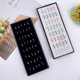 1 Pack 40pcs Pcs Lichaam Sieraden Roestvrij Staal Neus Open Hoop Ring Nose Ring Piercing Neus Studs Ringen Met gratis Doos