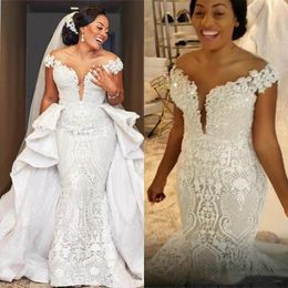 Luxury African Mermaid Wedding Dresses With Detachable Overskirt Pattern Lace Appliques Back Lace-up Sweep Train Bridal Gowns Cusom Made