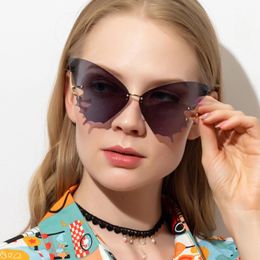 2021 Butterfly Shape cut-edge Frameless Sunglasses Fashion Catwalk Street shooting concave shape Colourful sunglasses