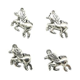 Wholesale 100pcs Unicorn Alloy Charms Pendant Retro Jewellery Making DIY Keychain Ancient Silver Pendant For Bracelet Earrings 20x20mm