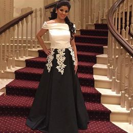 Setwell Off The Shoulder A-line Evening Dresses Sleeveless Pleated Satin Lace Appliques Black And White Floor Length Long Prom Party Gowns