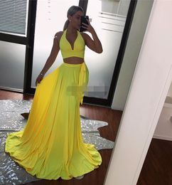 Modest 2 Pieces Prom Dress Crop Top Sexy Halter Chiffon Vestidos De Gala Simple Long Cheap Yellow Party Long Dress 2020 floor length