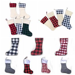 12styles Christmas Stockings Cheque Christmas Stocking Plaid Xmas Socks Candy Gift Bag Indoor Hanging Pendant Christmas Decorations RRA3648