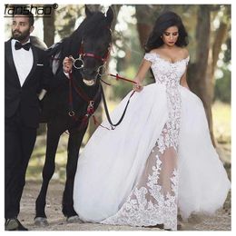 2019 Elegant Informal Bride Dress Luxury African Wedding Dresses Mermaid Appliques Detachable Train Classical Bridal Gowns