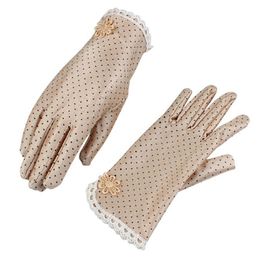 schwarze spandex-handschuhe Rabatt Fünf Fingerhandschuhe Frauen UV-Schutz Kurzer Blumenspitze Polka Dot Sonnencreme Fahren Handschuhe
