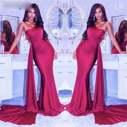 Prom Dresses Red One Shoulder Satin Pleated Mermaid Evening Gowns With Zipper Back vestidos de fiesta de noche