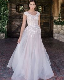 2020 New A-line Blushing Pink Modest Wedding Dresses With Cap Sleeves Scoop Round Neck Buttons Back Boho Lace Modest Bridal Gowns Sleeves