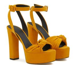 Principais mulheres da moda aberta plataforma de dedão grossa tornozelo tornozelo de tornozelo de fivela grossa sandálias de salto alto vestido de vestido