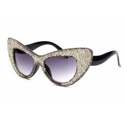 New 2018 Women Luxury Brand Sunglasses Skull Rhinestone Decoration Cat Eyes