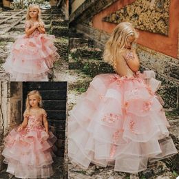Vintage Princess Flower Girls' Dresses 2020 Short Sleeve Appliques Lace Tiered Kids Formal Wear Custom Made First Holy Communion Gowns