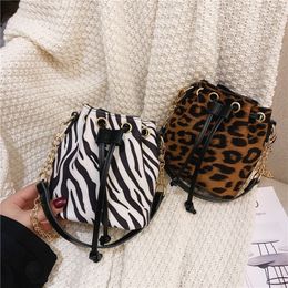 Fashion Girls Handbags New Kids Zebra Leopard Printed Bucket Bags Children One Shoulder Messenger Bag Women Casual Mini Bag S614