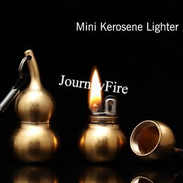 Creative Mini Lighter Striker Kerosene Oil Portable Pocket Lighter Keychain Gourd Shaped Grinding Wheel Lighter Free Fire