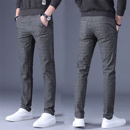 Spring Autumn Slim Straight Pant Men New Fashion Men Casual Pants male Business Trousers plaid pants men 201109